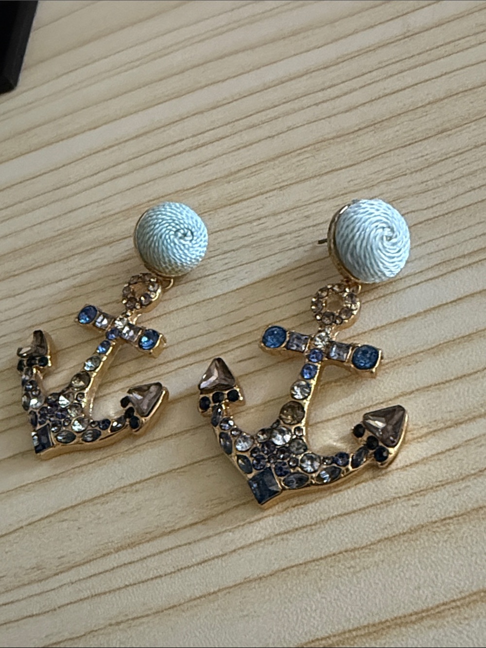Fashion Jewelry Gold Anchor Earrings with Blue and Cream Accents